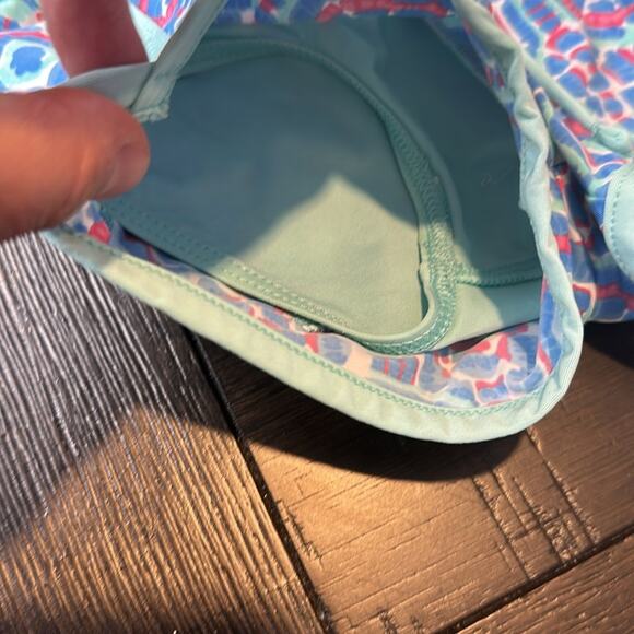 Vineyard Vines Girls Geo Umbrella Swim Top and Shorts Size 2T - Picture 4 of 9